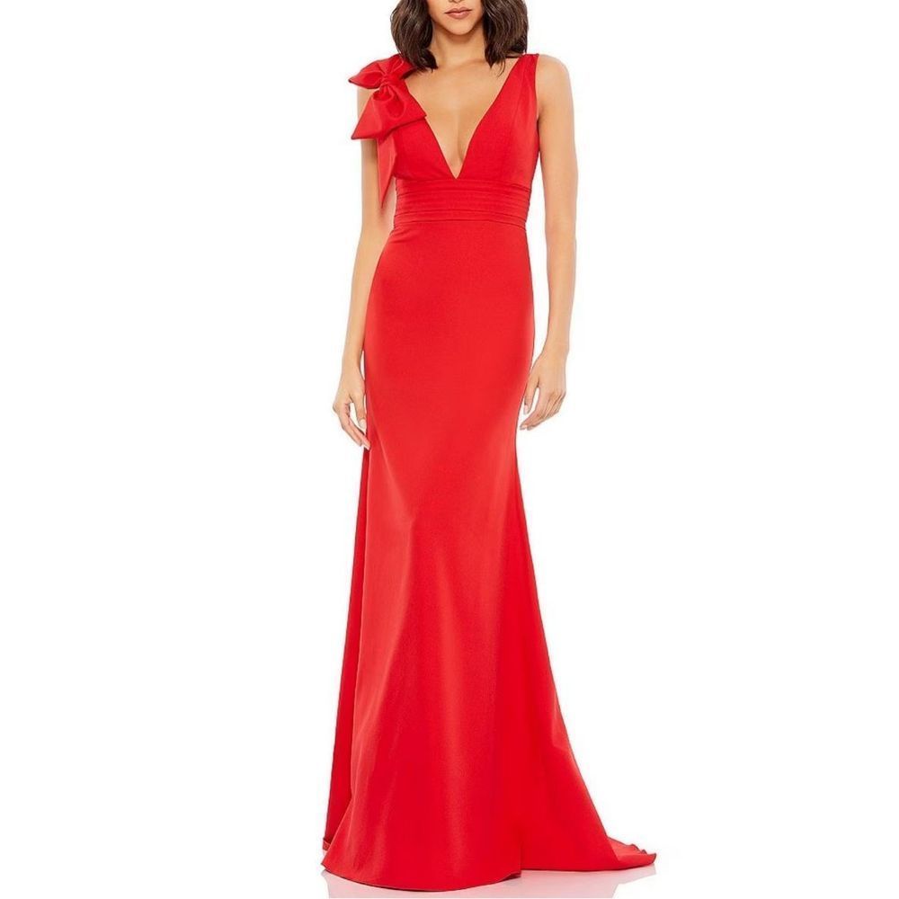 Ieena for Mac Duggal Plunging V-Neck Bow Shoulder Sleeveless Low Back Detail A-l